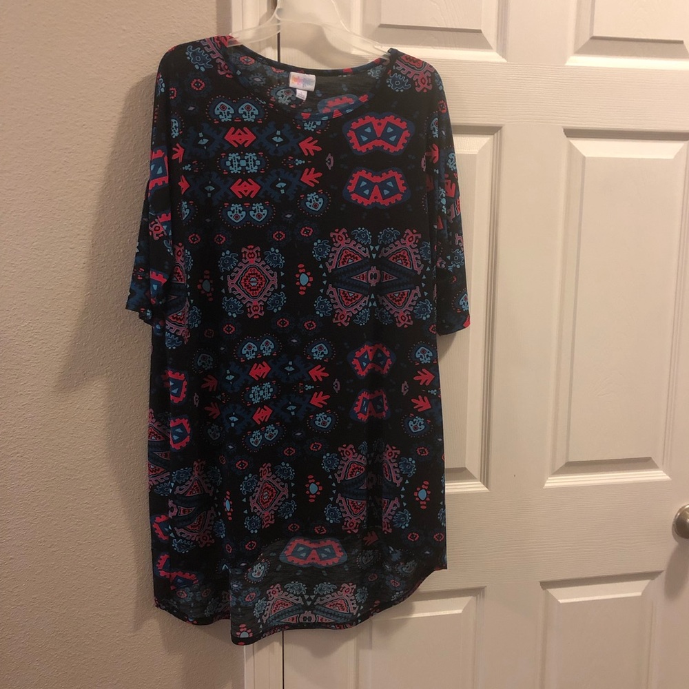 Lularoe Irma tunic size L